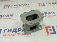 Кронштейн усилителя бампера передний левый Hyundai i30 647102L000