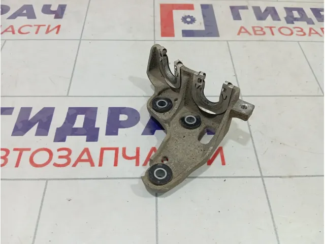 Кронштейн КПП (АКПП, МКПП) Hyundai i30 4392032000
