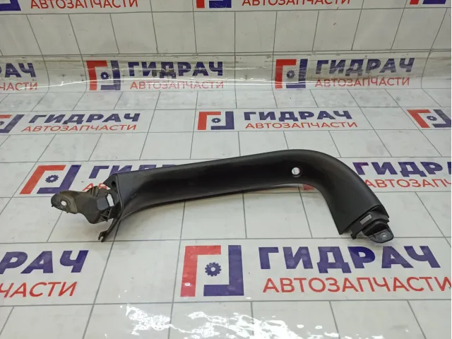 Обшивка двери багажника правая Hyundai i30 817402R000WK