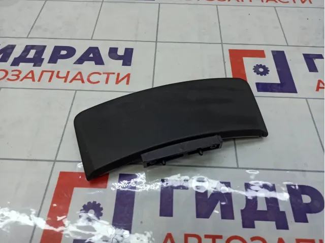 Ящик консоли (крышка) Hyundai i30 847812R000WK