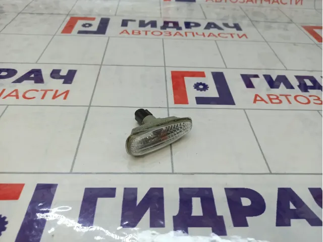 Повторитель на крыло Hyundai i30 923033L100