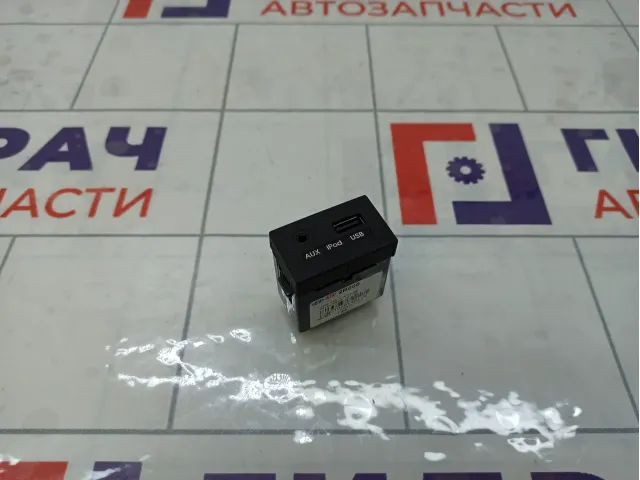 Разъем USB AUX Hyundai i30 961202R000