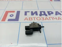 Клапан электромагнитный Hyundai i40 (VF) 28324-2E000. С впускного коллектора.