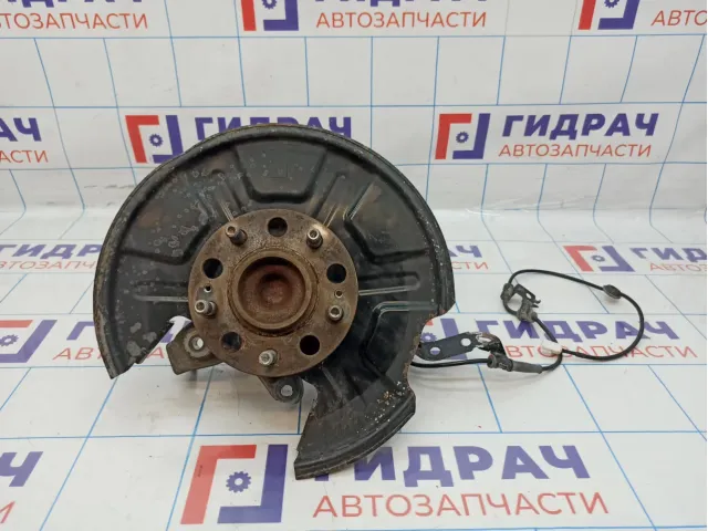 Кулак поворотный задний левый Hyundai i40 (VF) 52710-3Z010. С датчиком ABS. Дефект.