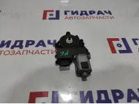 Моторчик стеклоподъемника передний левый Hyundai i40 (VF) 82450-3Z010.