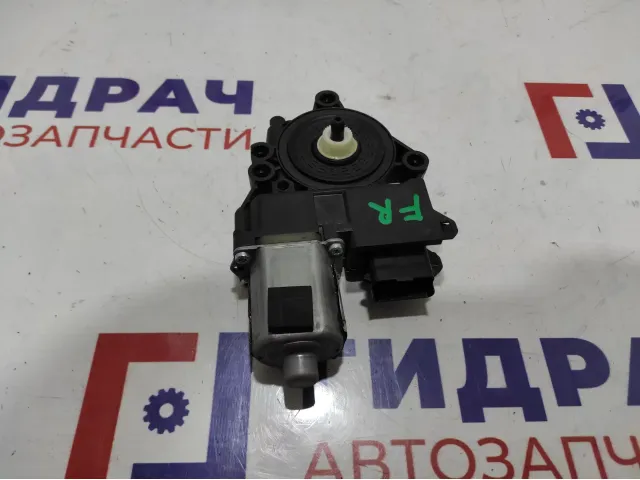 Моторчик стеклоподъемника передний правый Hyundai i40 (VF) 82460-3Z010.