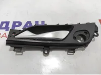 Ручка двери передней внутренняя левая Hyundai i40 (VF) 826103Z030RY.