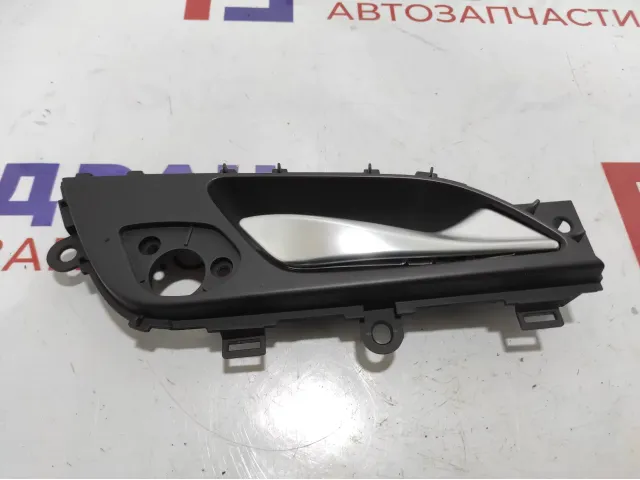Ручка двери задней внутренняя правая Hyundai i40 (VF) 837403Z000RY.