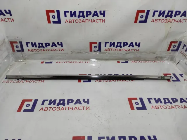 Накладка стекла заднего правого Hyundai i40 (VF) 83220-3Z000.