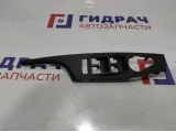 Накладка блока управления стеклоподъемниками Hyundai i40 (VF) 935723Z0004X.