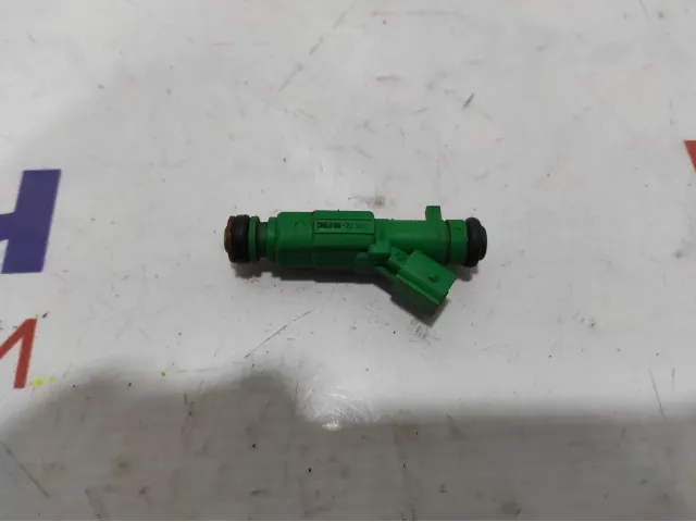 Форсунка инжекторная электрическая Hyundai i40 (VF) 35310-2E100.