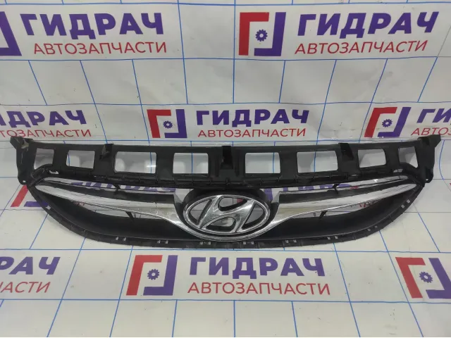 Решетка радиатора Hyundai i40 (VF) 86351-3Z000.