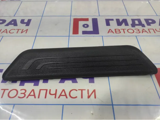 Накладка порога внутренняя задняя правая Hyundai i40 (VF) 85888-3Z000.