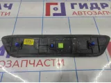Накладка порога внутренняя задняя правая Hyundai i40 (VF) 85888-3Z000.