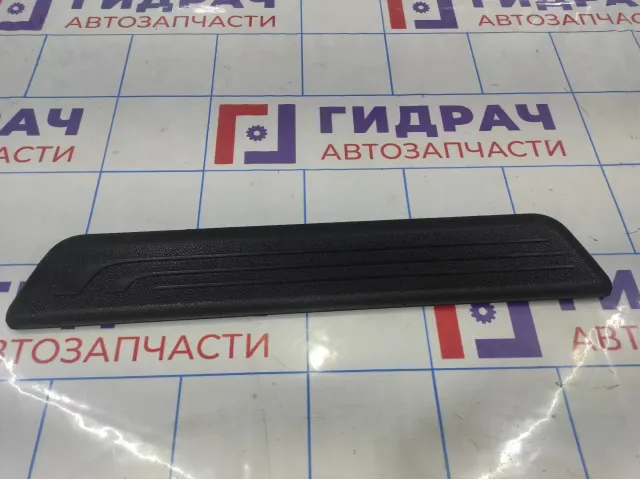 Накладка порога внутренняя передняя правая Hyundai i40 (VF) 85883-3Z000.