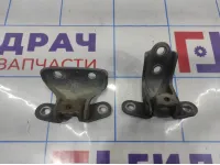 Петли двери передней правой Hyundai i40 (VF) . Комплект.