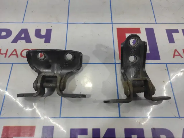 Петли двери задней правой Hyundai i40 (VF) . Комплект.