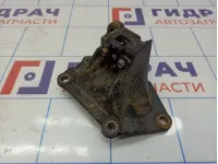 Кронштейн КПП Hyundai i40 (VF) 45211-3B680.