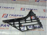 Направляющая заднего бампера правая Hyundai i40 (VF) 86614-3Z300.