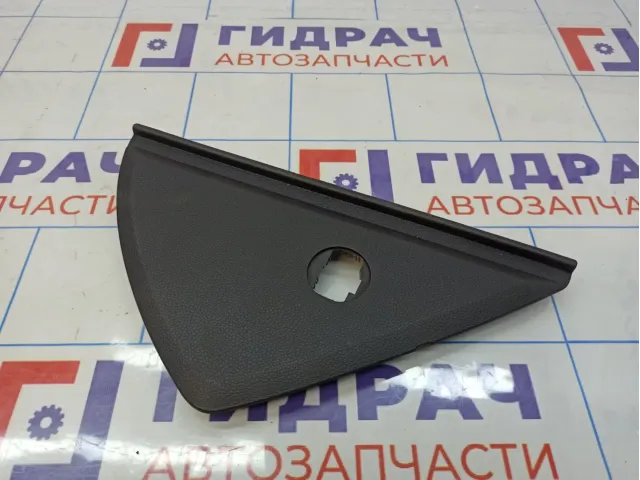 Накладка торпедо правая с торца Hyundai i40 (VF) 847673Z100RY