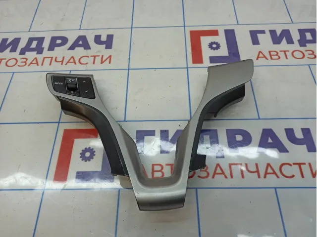 Блок кнопок рулевого колеса Hyundai i40 (VF) 967903Z140RY