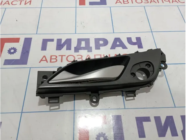 Ручка двери передней внутренняя левая Hyundai i40 (VF) 826103Z010RY