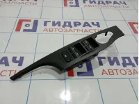 Блок управления стеклоподъемниками Hyundai i40 (VF) 935703Z3004X