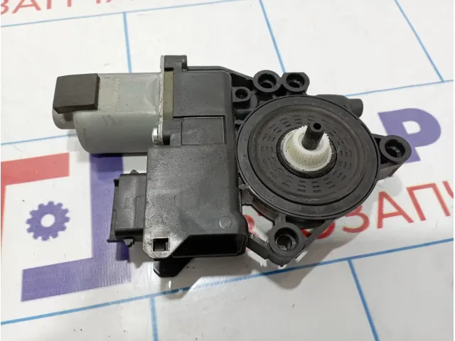 Моторчик стеклоподъемника задний левый Hyundai i40 (VF) 83450-3Z010