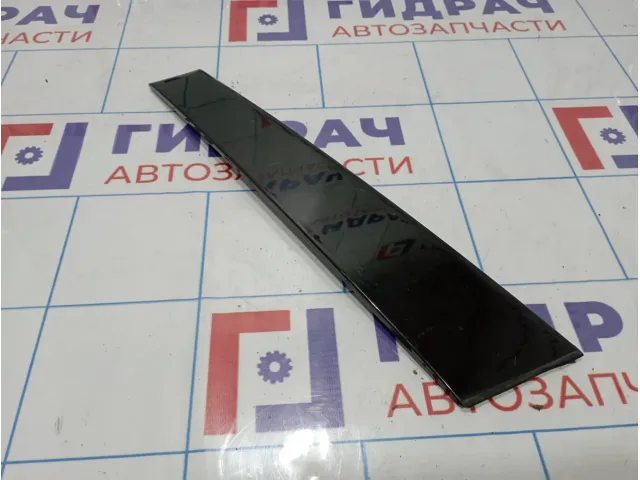Накладка двери передней правой Hyundai i40 (VF) 82260-3Z000