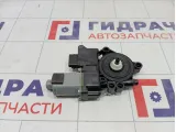 Моторчик стеклоподъемника переднего левого Hyundai i40 824503Z010