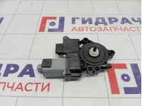 Моторчик стеклоподъемника переднего левого Hyundai i40 824503Z010