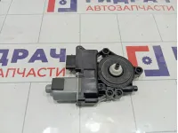 Моторчик стеклоподъемника заднего правого Hyundai i40 834603Z010