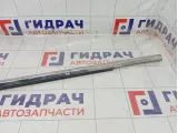 Накладка стекла переднего левого Hyundai i40 822103Z000