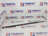 Накладка стекла переднего левого Hyundai i40 822103Z000