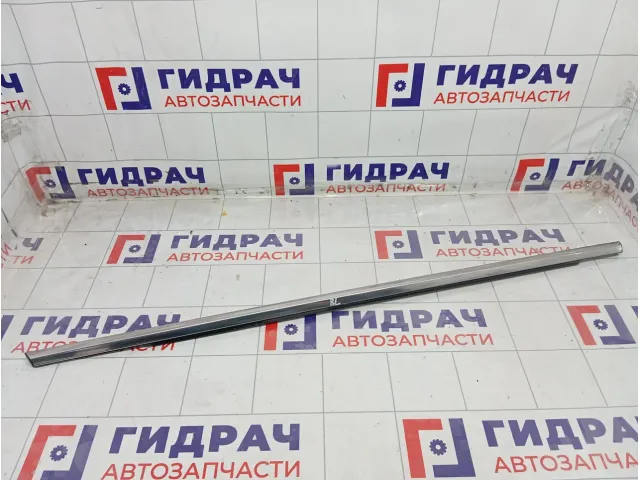 Накладка стекла заднего левого Hyundai i40 832103Z000