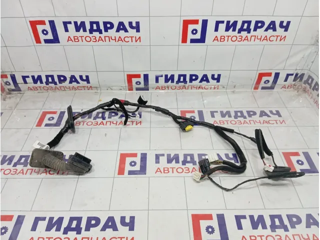 Проводка двери передней левой Hyundai i40 916003Z330