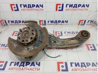 Кулак поворотный задний правый Hyundai i40 527203Z010