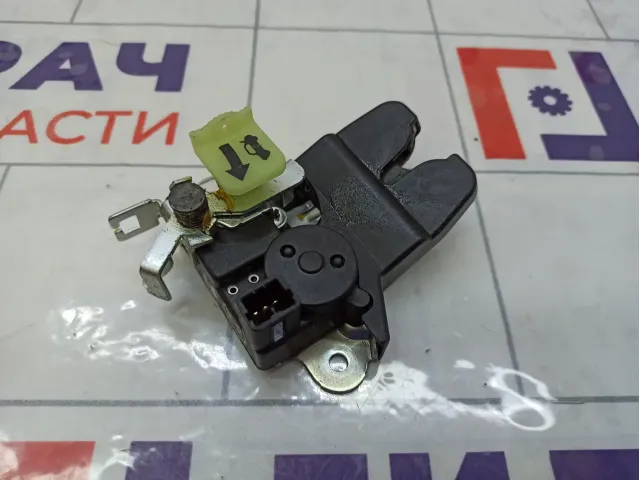 Замок багажника Hyundai i40 812302T001