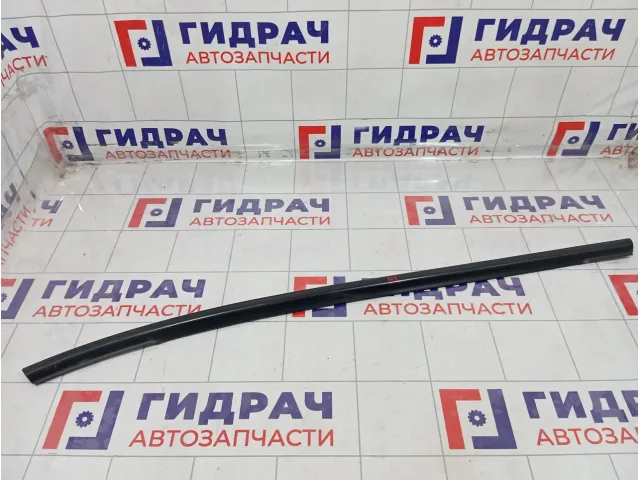 Накладка стекла заднего левого Hyundai ix35 832102S000