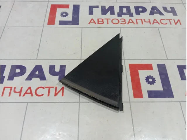 Накладка двери наружная задняя левая Hyundai ix35 838302S000