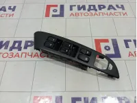Блок управления стеклоподъемниками Hyundai ix35 935702Y0109P