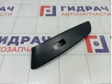 Накладка кнопки стеклоподъемника переднего правого Hyundai ix35 3835101110