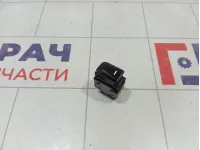 Кнопка стеклоподъемника переднего правого Hyundai ix35 935762S000