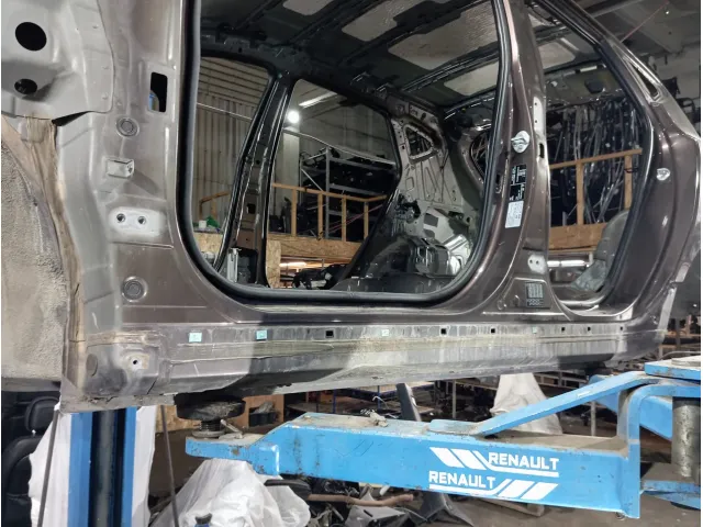 Порог со стойкой левый Hyundai ix35