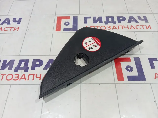 Накладка торпедо с торца правая Hyundai ix35 847672Y0009P