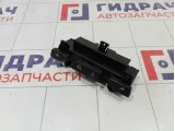 Блок кнопок Hyundai ix35 933102Y200TAN