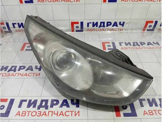 Фара правая Hyundai ix35 921022Y000
