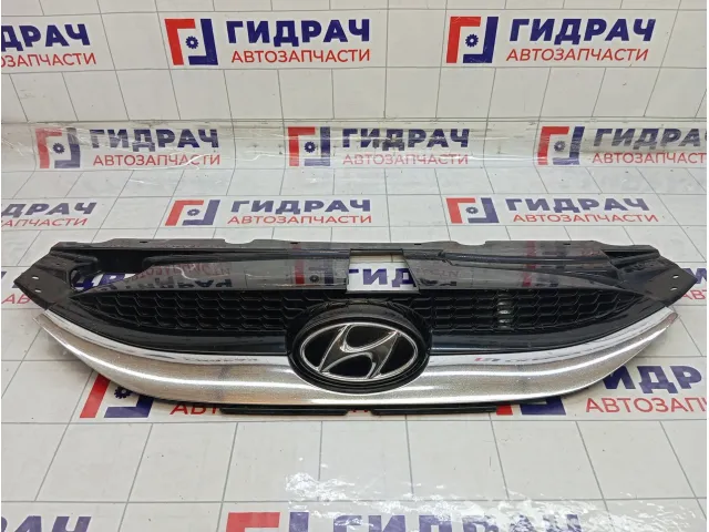 Решетка радиатора Hyundai ix35 863512Y000