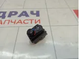 Кнопка обогрева сиденья правая Infiniti FX50 (S51) 25170-EJ70A