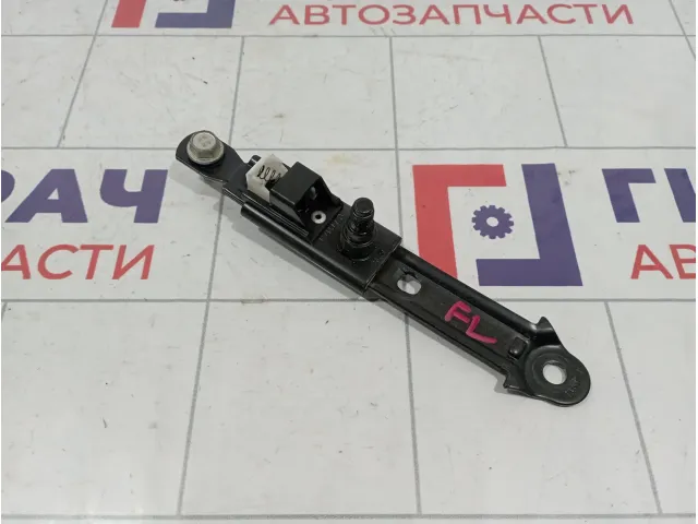 Механизм регулировки ремня безопасности Infiniti FX50 (S51) 87824-9Y000